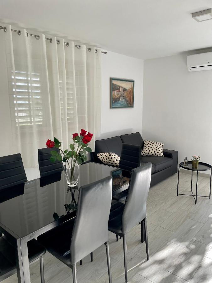 Apartment Paulina Trogir Eksteriør billede