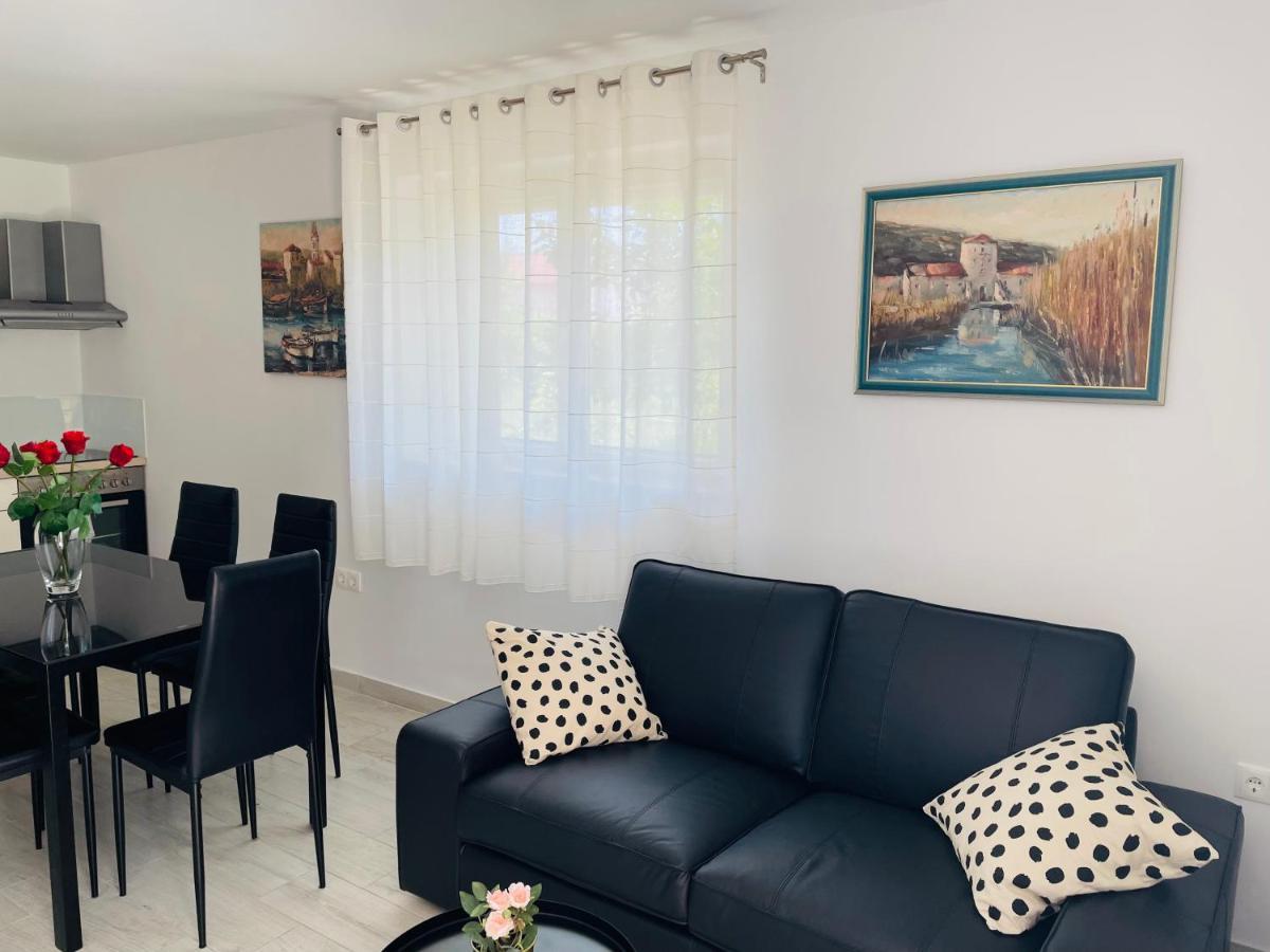 Apartment Paulina Trogir Eksteriør billede